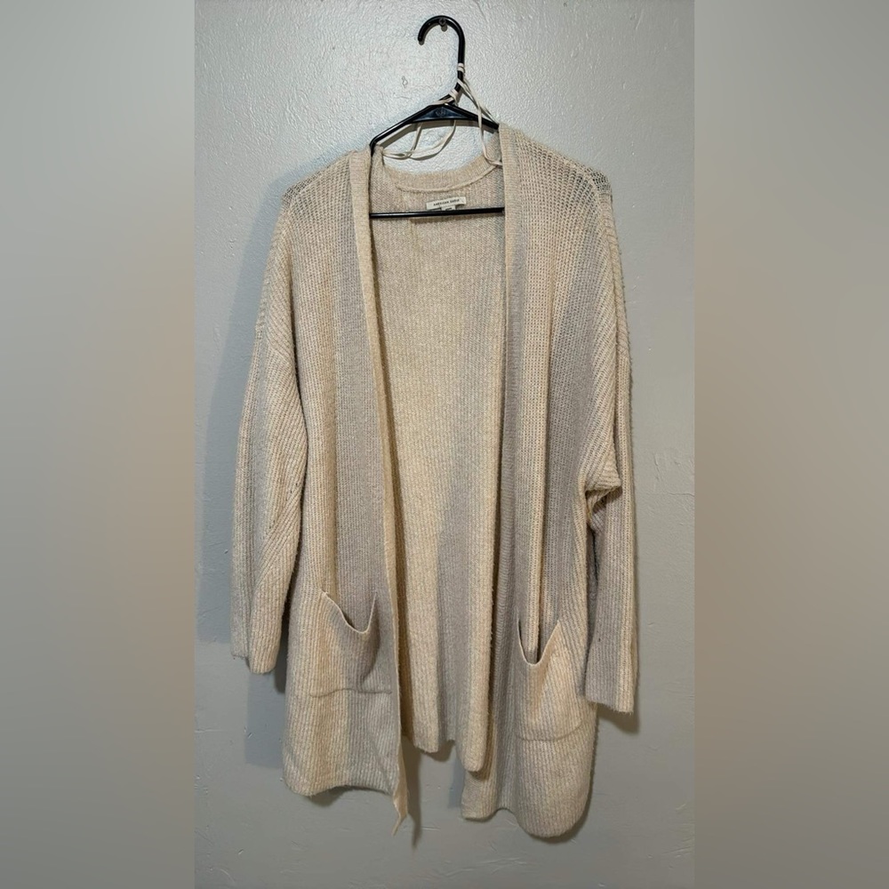AEO Beige cardigan ❤️